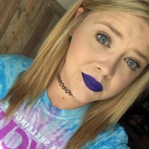 Meet your Posher, Kayla